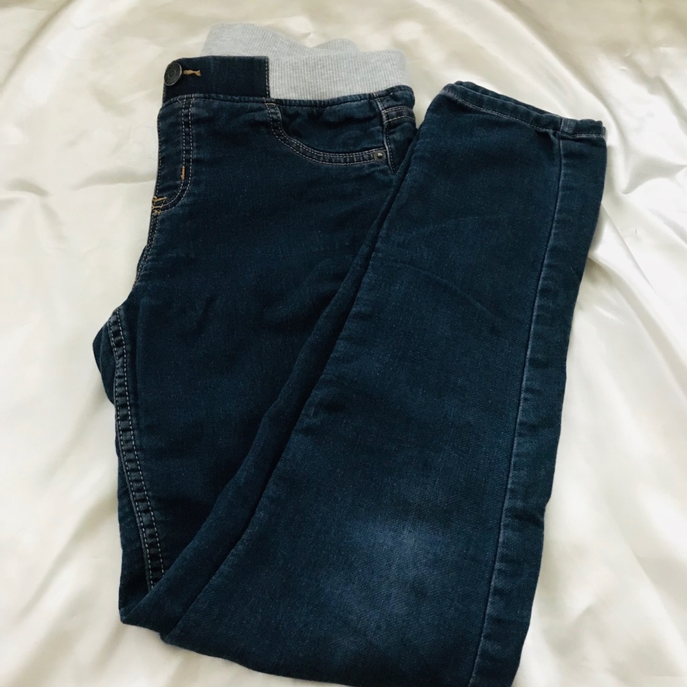 Justice mid rise knit waist jogging.